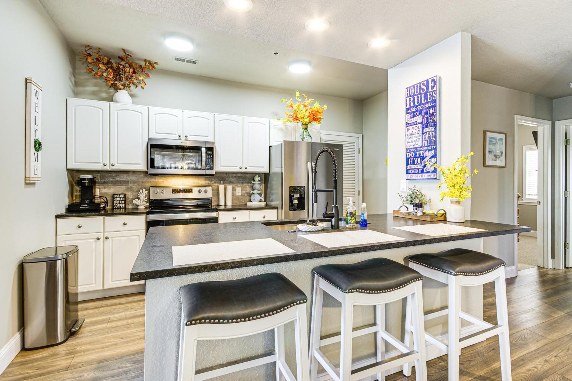 Waterfront Lake Ozark Condo With Deck And Pools Экстерьер фото